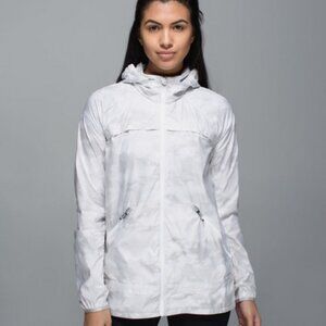 Lululemon Miss Misty Jacket II Nimbus Puff White Silver Spoon